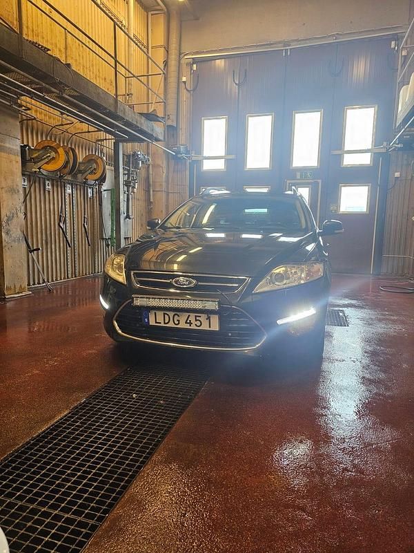 Begagnad 2011 Ford Mondeo Kombi | 52 000 kr (Marknadspris) - Bild 1/4