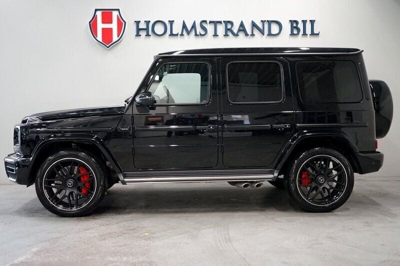Svart Begagnad 2022 Mercedes G63 AMG Exclusive SUV | 1 999 800 kr (Marknadspris) - Bild 1/4