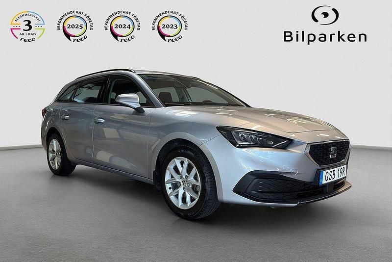 Silver Begagnad 2023 Seat Leon ST Style Kombi | 189 990 kr (Marknadspris) - Bild 1/4