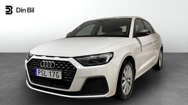 Vit Begagnad 2024 Audi A1 Sportback Proline Halvkombi | 224 000 kr (Marknadspris) - Bild 1/4