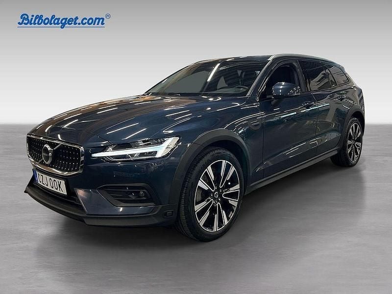 Begagnad 2023 Volvo V60 CC Kombi | 444 000 kr (Dyr) - Bild 1/4