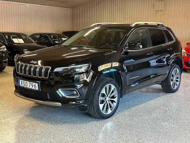 Svart Begagnad 2018 Jeep Cherokee Overland SUV | 274 900 kr - Bild 1/4