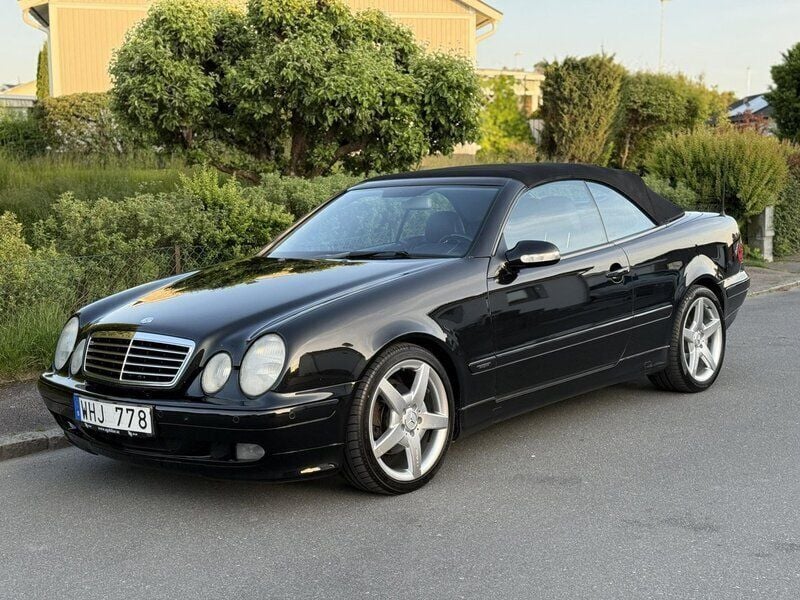 Svart Begagnad 2002 Mercedes CLK320 Avantgarde Cab | 54 900 kr (Superpris) - Bild 1/4