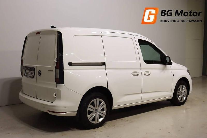 Begagnad VW Caddy 122 HK (89 kW) 2021 Vit Minibuss