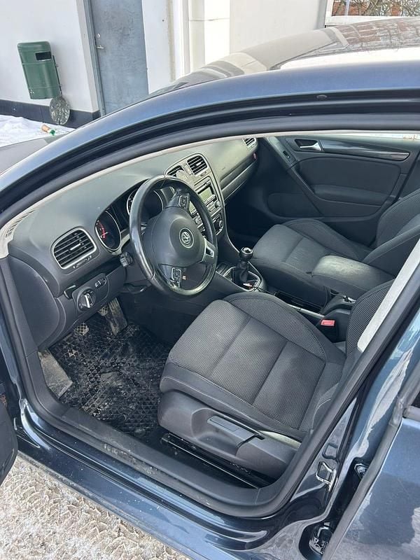 Begagnad VW Golf VI 122 HK (89 kW) 2011 Halvkombi