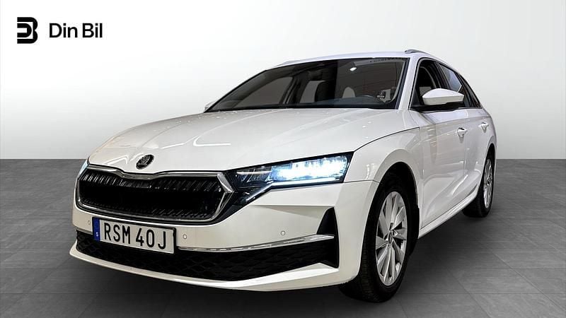 Vit Begagnad 2025 Skoda Octavia Selection Kombi | 279 900 kr (Bra pris) - Bild 1/4