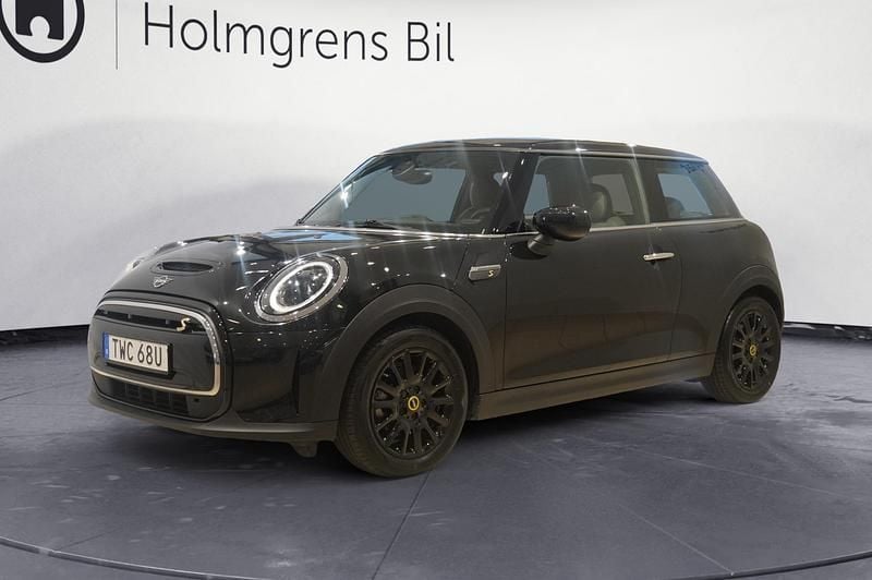 Begagnad Mini Cooper SE 2023 Svart Halvkombi