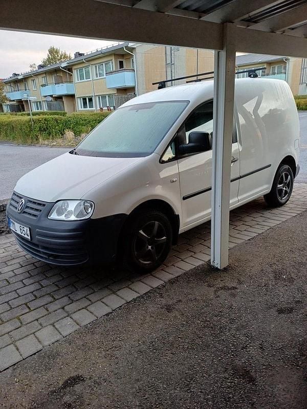 Vit Begagnad 2008 VW Caddy Minibuss | 25 000 kr (Superpris) - Bild 1/4