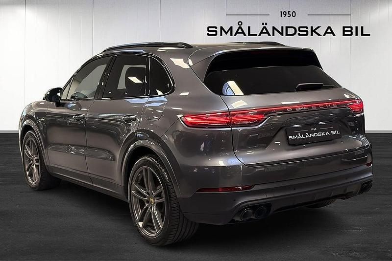 Begagnad Porsche Cayenne 340 HK (250 kW) 2022 Grå SUV