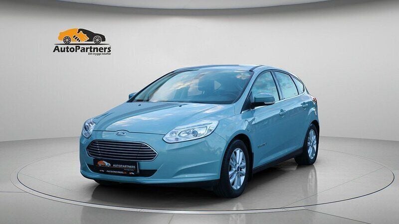 Grön Begagnad 2013 Ford Focus Electric Titanium Halvkombi | 108 900 kr - Bild 1/4
