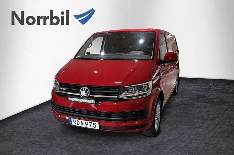 Begagnad VW T6 204 HK (150 kW) 2017 Röd (körsbärsröd) Van