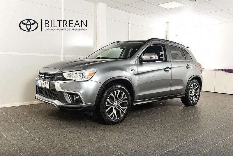 Grå (grå metallic) Begagnad 2018 Mitsubishi ASX SUV | 149 700 kr (Marknadspris) - Bild 1/4