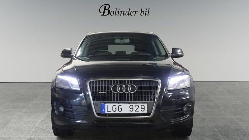 Begagnad Audi Q5 Design 170 HK (125 kW) 2011 Svart SUV