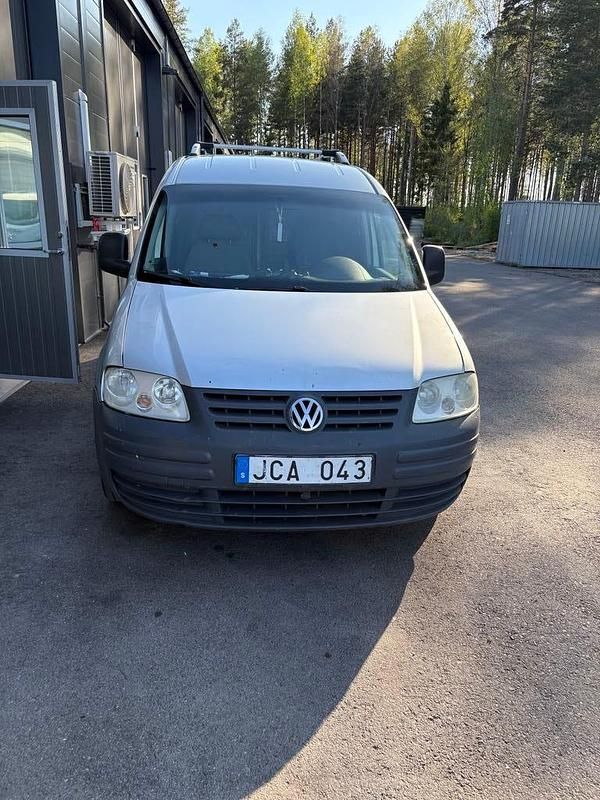 Begagnad VW Caddy Maxi 105 HK (77 kW) 2009 Minibuss
