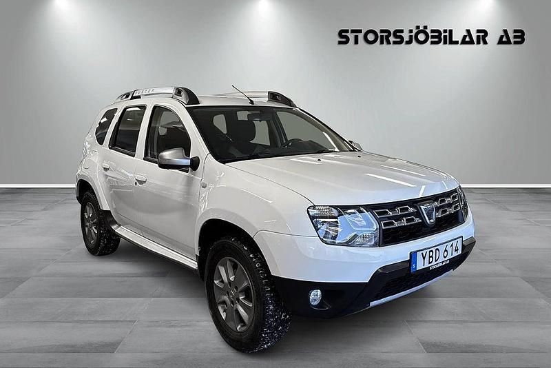 Vit Begagnad 2015 Dacia Duster SUV | 99 000 kr (Marknadspris) - Bild 1/4