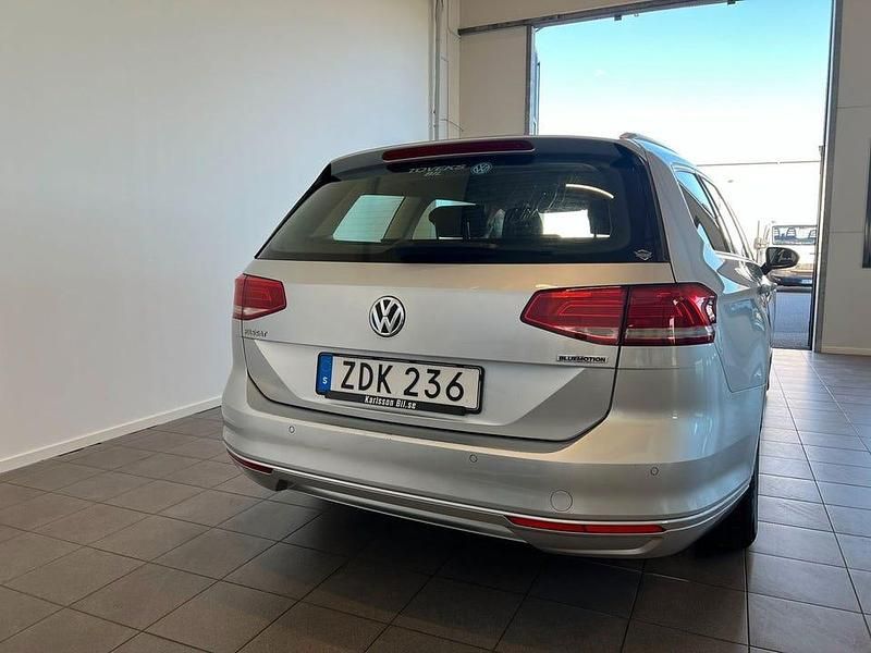 Begagnad VW Passat 120 HK (88 kW) 2018 Silver Kombi