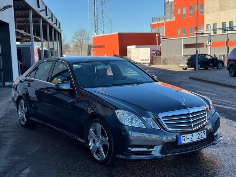 Begagnad Mercedes E220 AMG 170 HK (125 kW) 2012 Mörkgrå Sedan