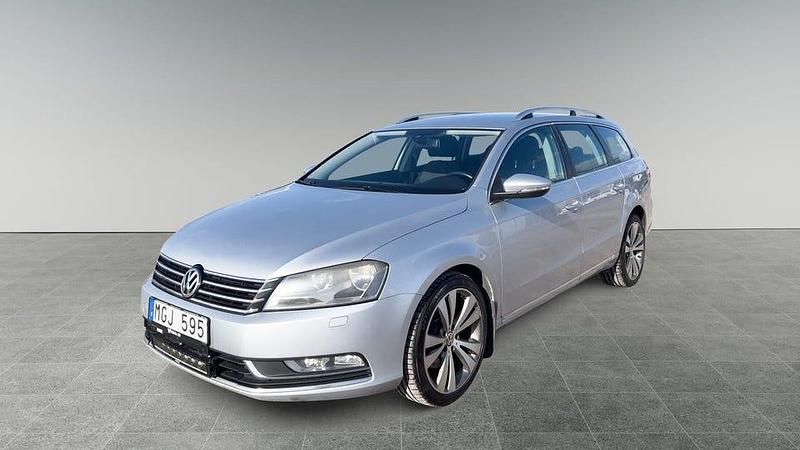 Begagnad VW Passat 170 HK (125 kW) 2011 Silver Kombi