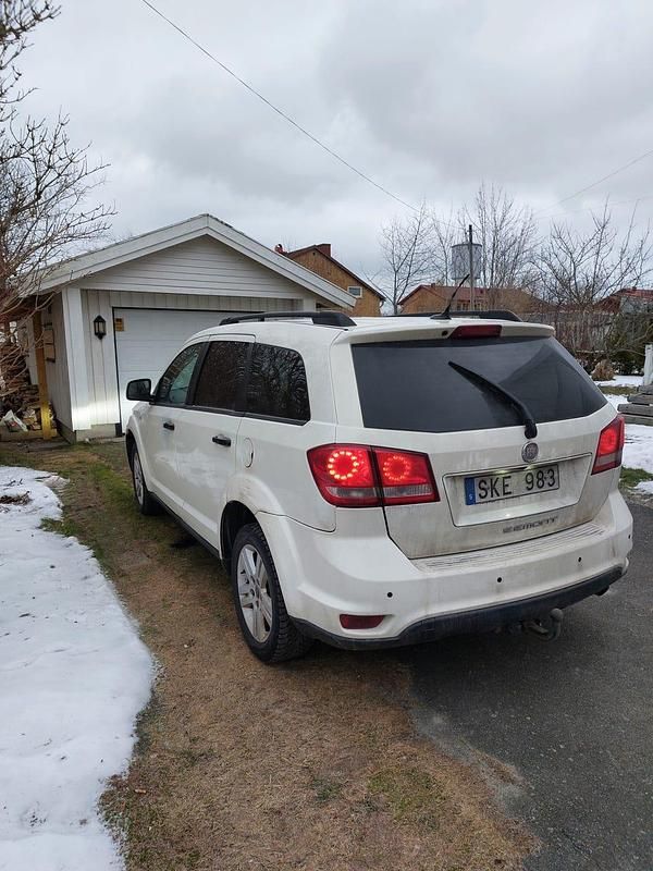 Begagnad Fiat Freemont 170 HK (125 kW) 2012 SUV