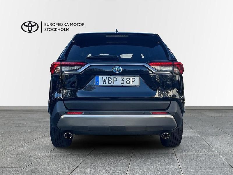 Begagnad Toyota RAV4 Hybrid Executive 222 HK (163 kW) 2024 Svart SUV