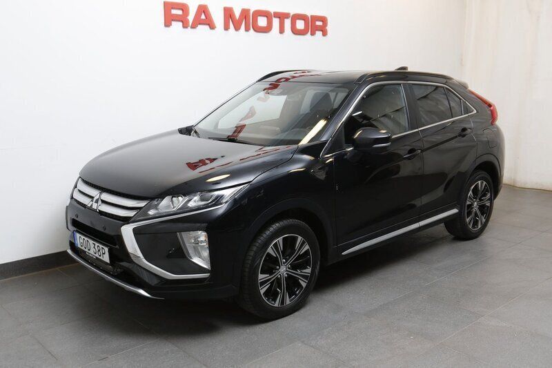 Svart Begagnad 2018 Mitsubishi Eclipse Cross Comfort Edition SUV | 174 900 kr (Marknadspris) - Bild 1/3