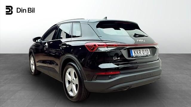 Begagnad Audi Q4 e-tron Proline 150 kW (204 HK) 2022 Svart SUV