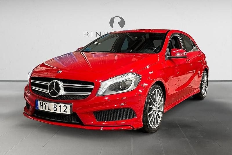 Begagnad Mercedes A180 AMG line 122 HK (89 kW) 2015 Röd Halvkombi