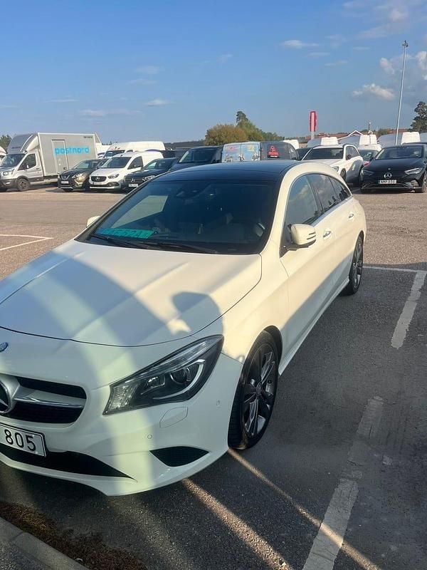 Begagnad Mercedes CLA250 Shooting Brake 211 HK (155 kW) 2015 Kombi