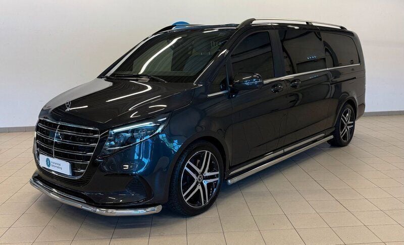 Mörkgrå Ny 2024 Mercedes V300 Exclusive Minibuss | 999 900 kr - Bild 1/4