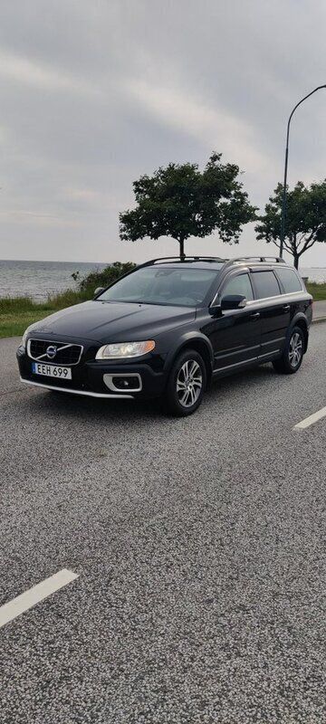 Svart Begagnad 2013 Volvo XC70 SUV | 149 900 kr (Bra pris) - Bild 1/4