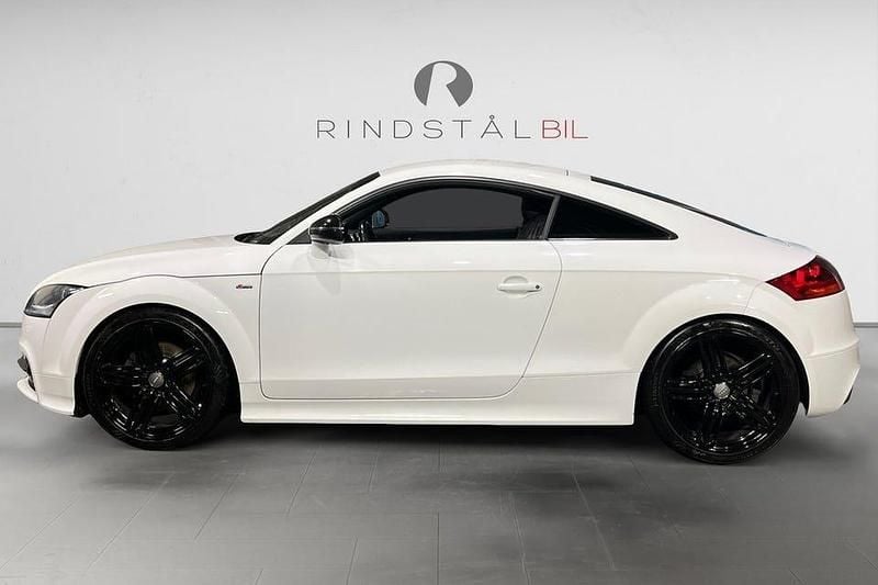 Begagnad Audi TT Comfort 160 HK (117 kW) 2012 Vit Sportkupé