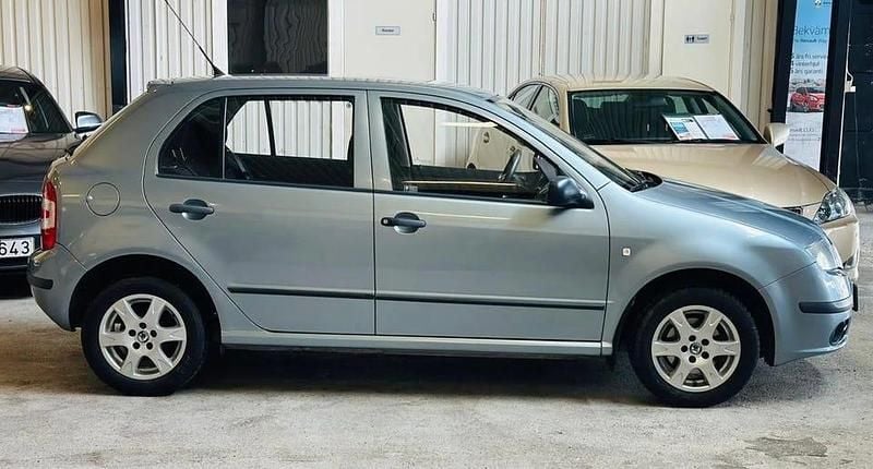 Begagnad Skoda Fabia 64 HK (47 kW) 2006
