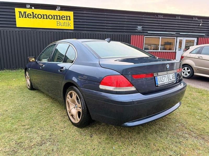 Begagnad BMW 745 333 HK (244 kW) 2002 Mörkblå Sedan