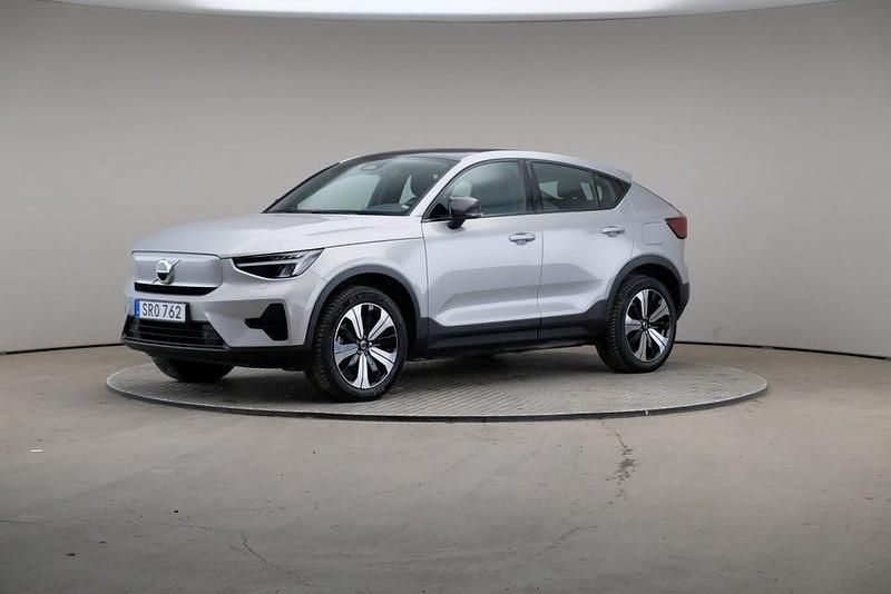 Silver Begagnad 2022 Volvo C40 Core SUV | 329 000 kr (Marknadspris) - Bild 1/4