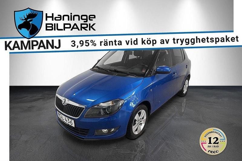Blå Begagnad 2014 Skoda Fabia Halvkombi | 69 900 kr (Marknadspris) - Bild 1/4