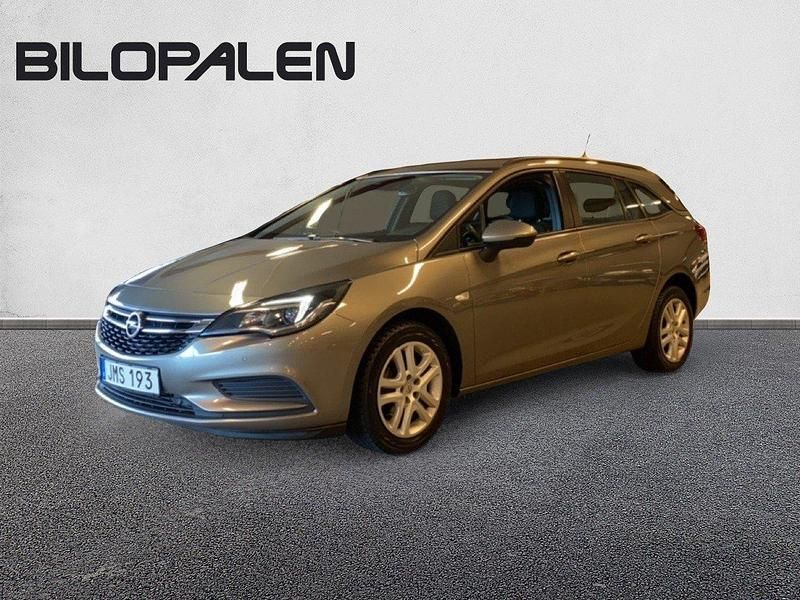 Grå Begagnad 2017 Opel Astra Kombi | 124 900 kr (Marknadspris) - Bild 1/4