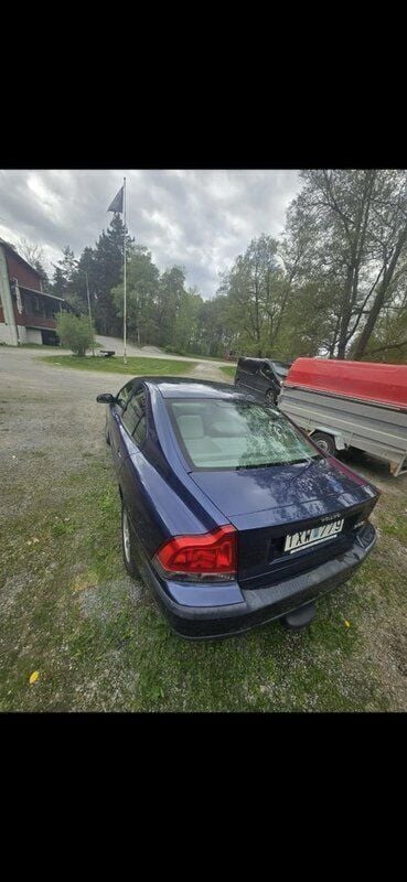 Blå Begagnad 2003 Volvo S60 Sedan | 20 000 kr (Bra pris) - Bild 1/4