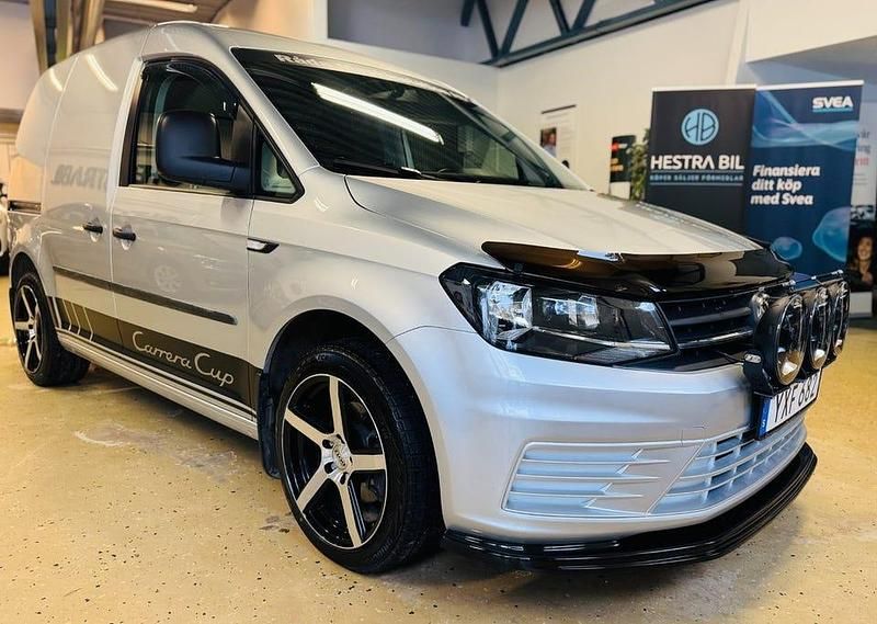 Begagnad VW Caddy 75 HK (55 kW) 2019 Silver Minibuss