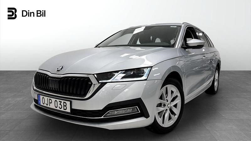 Begagnad Skoda Octavia 150 HK (110 kW) 2024 Silver Kombi