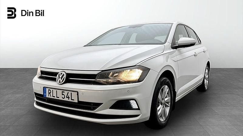 Pure white Begagnad 2019 VW Polo Halvkombi | 179 900 kr - Bild 1/4
