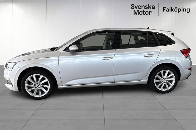 Begagnad Skoda Scala 112 HK (82 kW) 2022 Silver Halvkombi