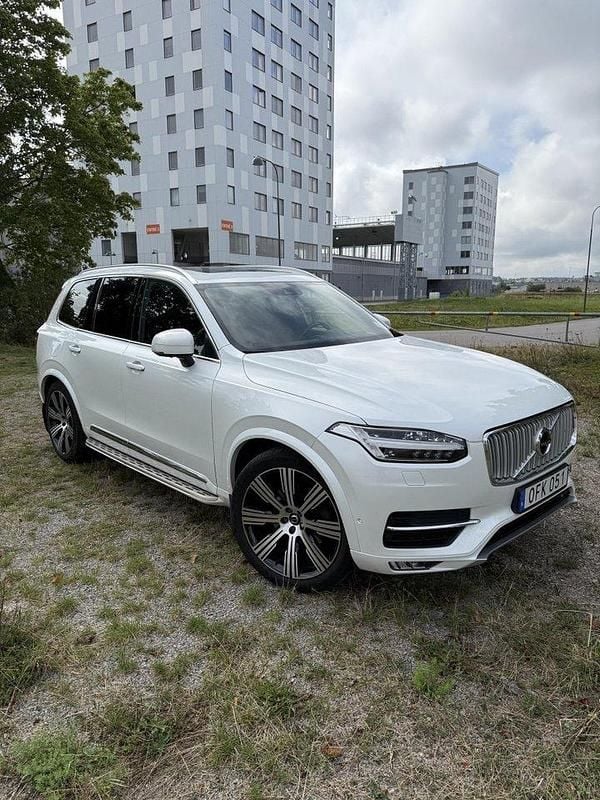Vit Begagnad 2017 Volvo XC90 Inscription SUV | 375 000 kr (Marknadspris) - Bild 1/4