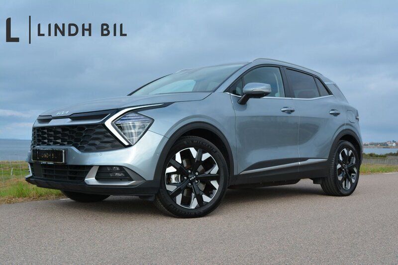 Grå (lunar silver metallic) Begagnad 2023 Kia Sportage 2 SUV | 409 900 kr (Marknadspris) - Bild 1/3
