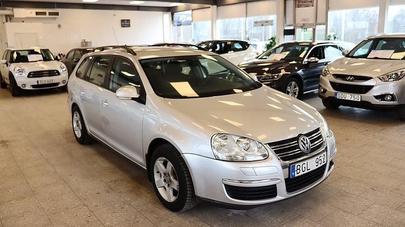 Silver Begagnad 2008 VW Golf V Kombi | 39 900 kr (Marknadspris) - Bild 1/4