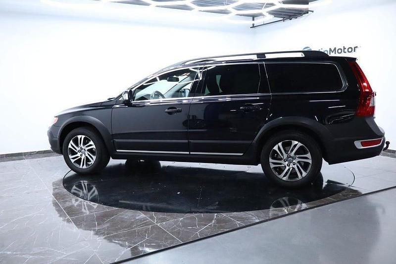 Begagnad Volvo XC70 Summum 163 HK (119 kW) 2013 Svart SUV