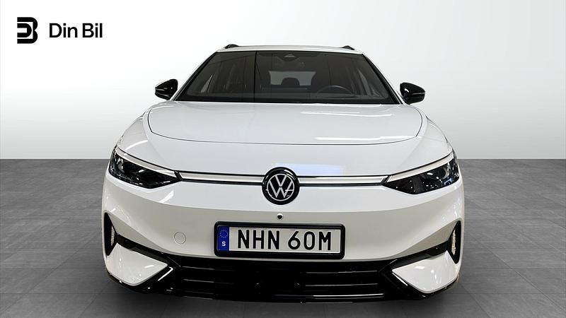 Begagnad VW ID.7 Pro 210 kW (286 HK) 2024 Vit Kombi