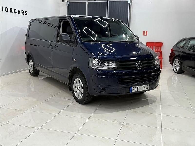 Begagnad VW T5 140 HK (102 kW) 2013 Mörkblå Van