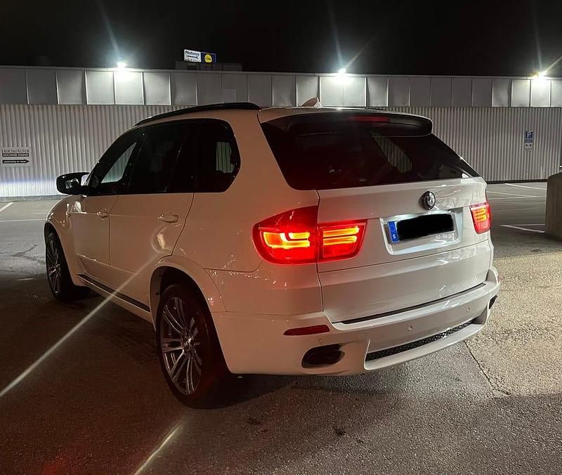 Begagnad BMW X5 M Sport 306 HK (225 kW) 2012 Alpinvit SUV