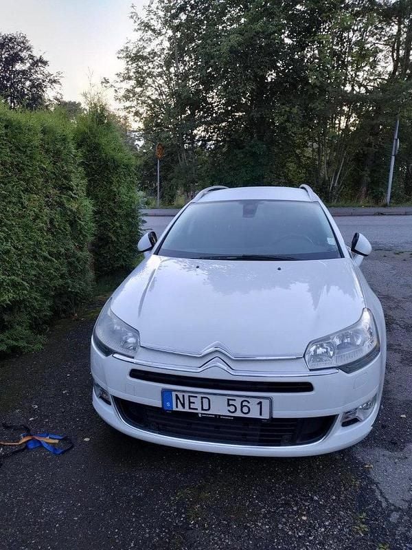 Vit Begagnad 2012 Citroën C5 Kombi | 28 000 kr (Superpris) - Bild 1/3