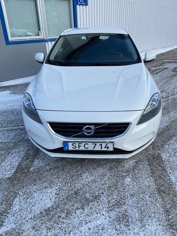 Begagnad Volvo V40 116 HK (85 kW) 2015 Vit